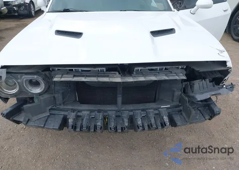 2018 Dodge Challenger Sxt Plus z USA, uszkodzony, nr VIN 2C3CDZAG3JH229730